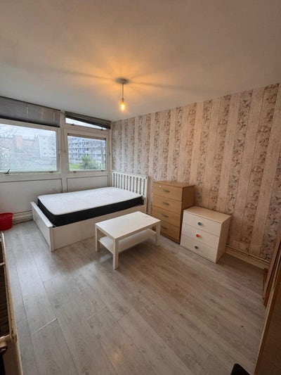 Beautiful Room in Shadwell (Bils Included)🔥 Main Photo
