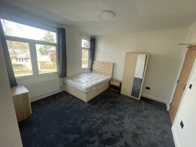 Luxury Studio near Erith Station all bills inc Main Photo