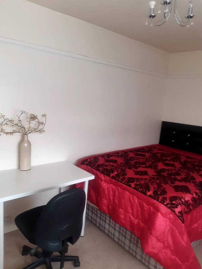 Large Double Room for rent £155 p/w inc All Bills Main Photo
