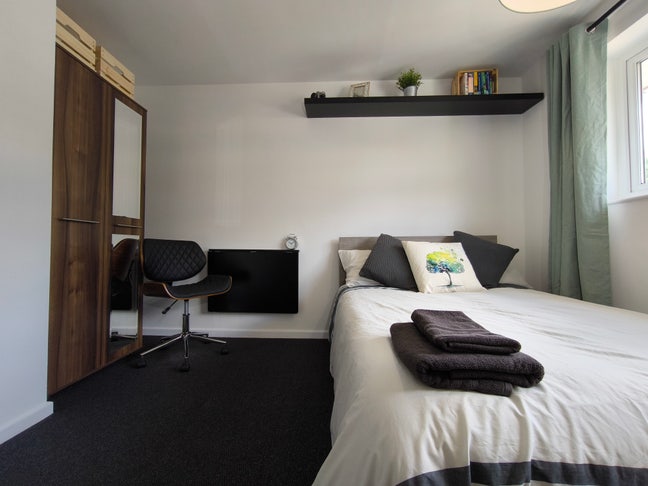 Friendly Houseshare inc All Bills + Cleaner Main Photo