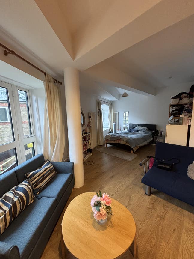 Bright & Modern Studio Apartment in Wapping Main Photo