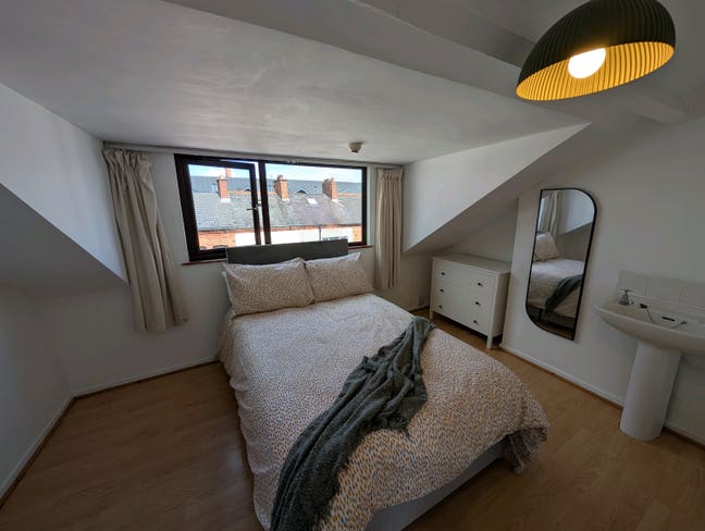 Beautful home -  Dunluce Avenue beside RVH a Main Photo