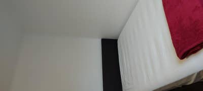 Large single room Main Photo