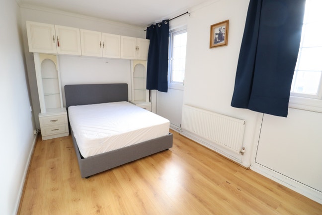 Chic Flat with Spacious Double– Shoreditch 10mins  Main Photo