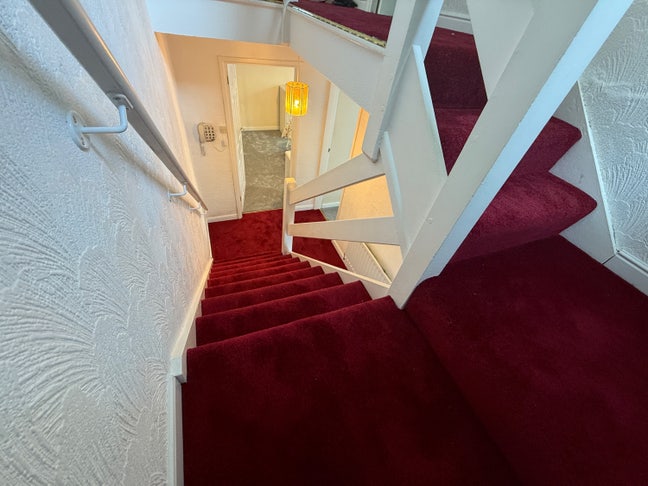 Single & Double room available Lu2 Luton  Main Photo