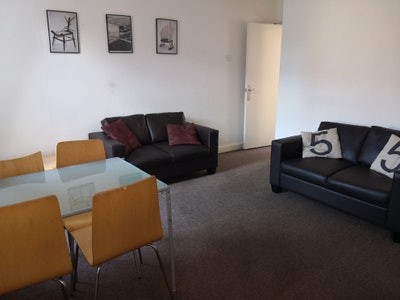 4 bedroom student house 2026-27 Let, next to UoN Main Photo