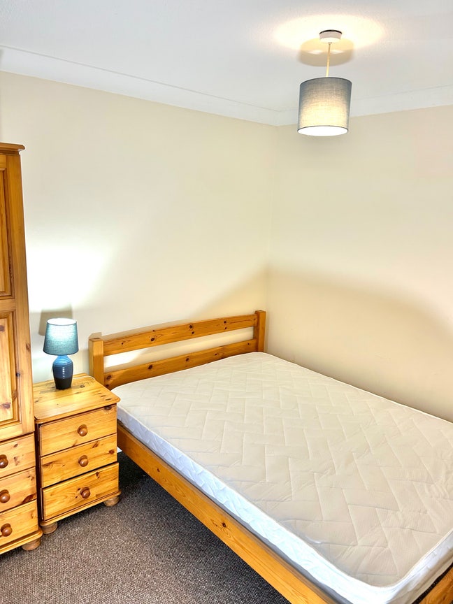 Very comfortable fully furnish double room to rent Main Photo