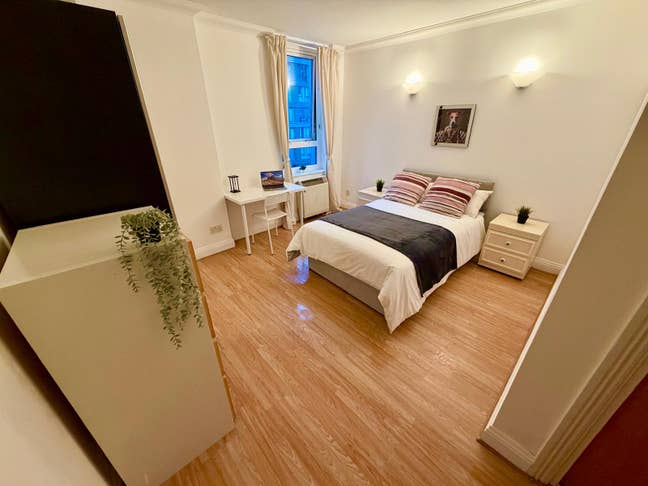 🚇 En-Suite | Canary Wharf 5 Min | High-Spec Apart Main Photo