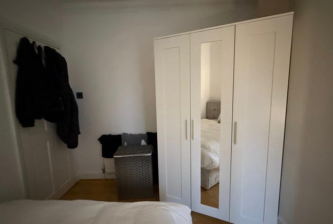 Room to rent for 1 month.  Main Photo