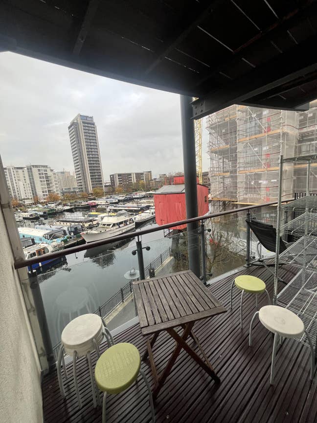 En-suite Room in Canary Wharf – Tenancy Takeover Main Photo