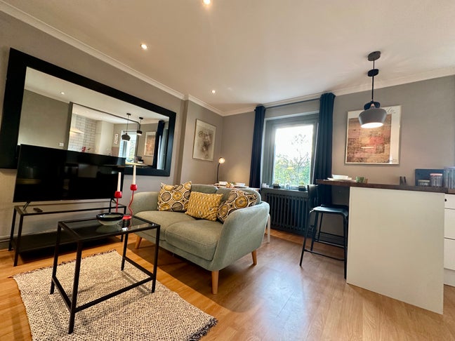 Rent Inc All Bills 2 Double Bedrooms Primrose Hill Main Photo