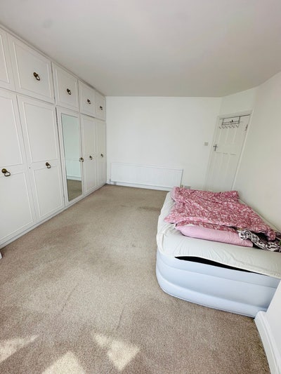 Large double room  Main Photo