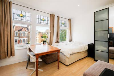 Room in a Shared Flat, Poppleton Road, E11 Main Photo