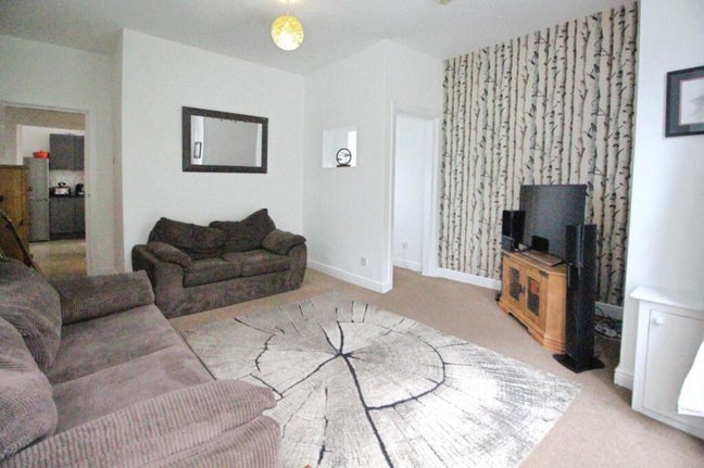 Big double room in duplex flat, Cusp of Didsbury  Main Photo