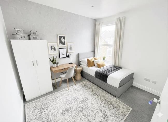 E7: Stylish Room - 5min to Station & Shops nearby Main Photo