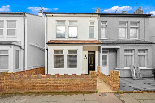 6 Bed HMO - Guildford Road, SS2 Main Photo