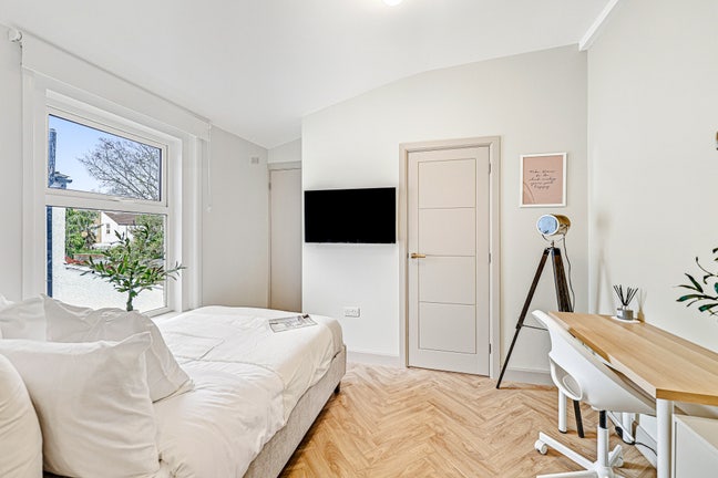 Guildford Road, SS2 ✨ Spectacular Rooms ✨ Main Photo