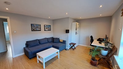 2 Bedroom Flat near Glasgow Green Main Photo