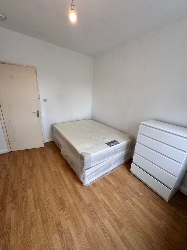 4 Nice Rooms In Whitechapel-5mins to 🚆-Couple ✅ Main Photo