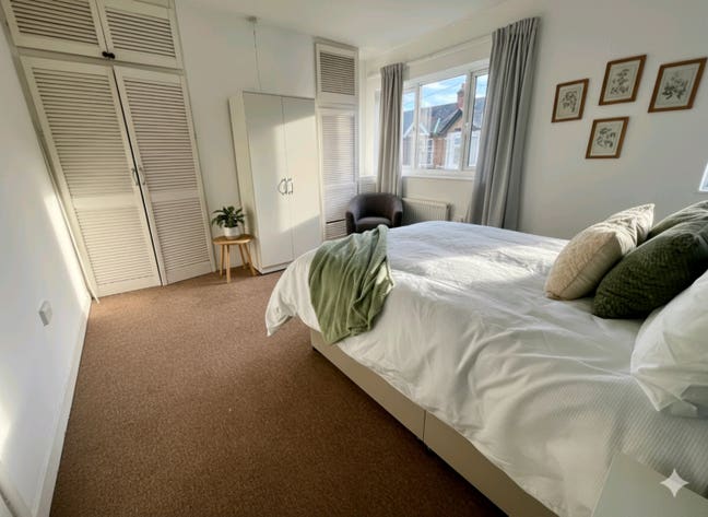 😁 Largest Room in House• No Deposit Option (87Br) Main Photo