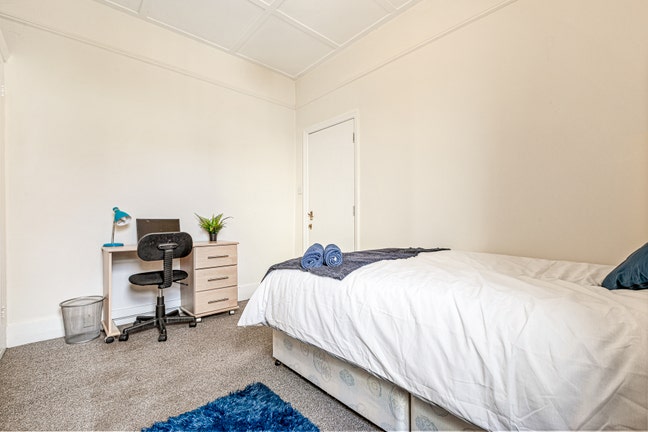 Elm Grove Location - Last Room Available  Main Photo