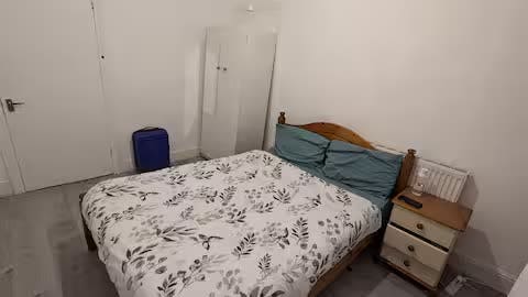 Spacious Double Bedroom 25 mins from Kings Cross Main Photo