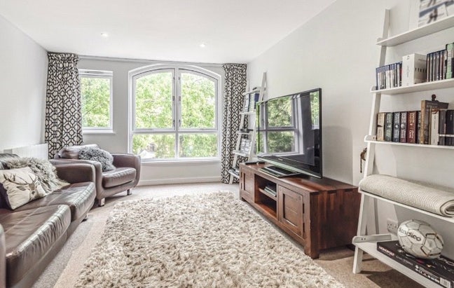 Double room available in City Centre  Main Photo