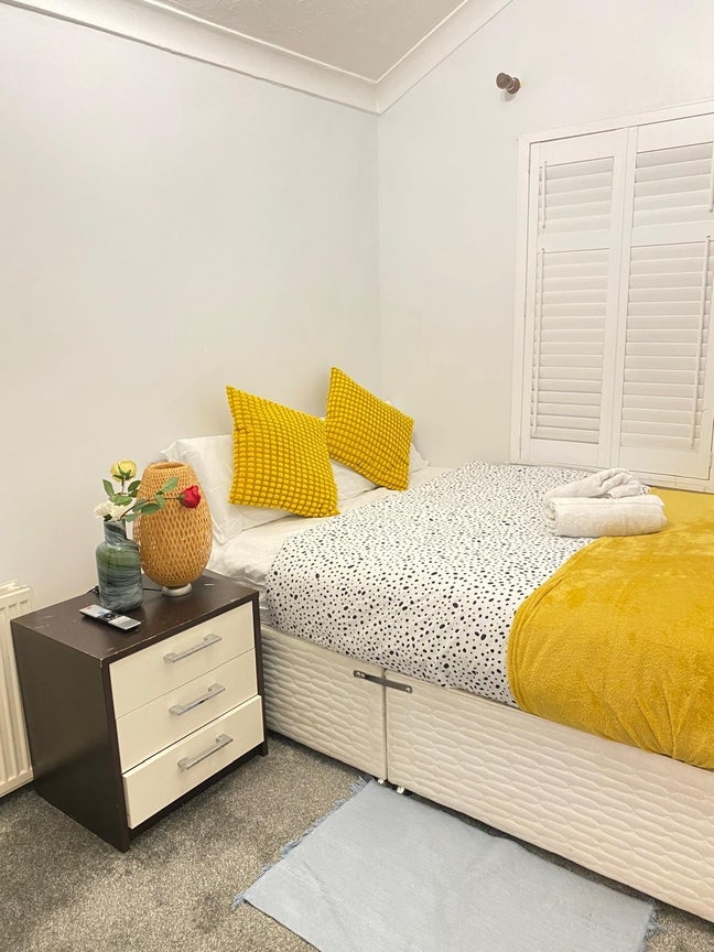 Cosy & Spacious home  Main Photo