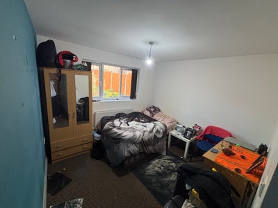 Room Available  Main Photo