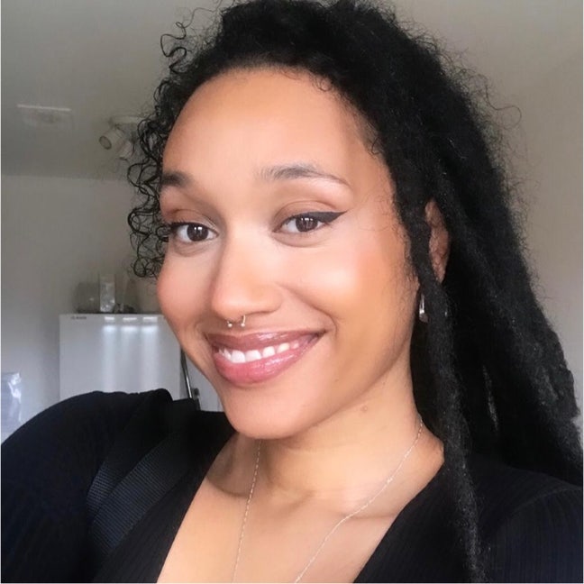 Looking for a studio flat or flatmate Main Photo