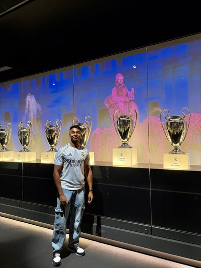 looking for room FROM JUNE 2026 Main Photo