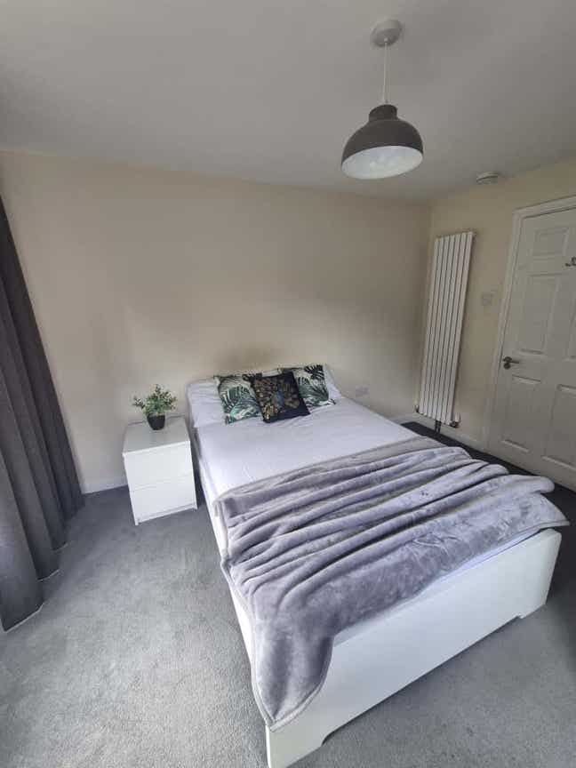 RoomsBySue - Capability Green/Airport/Town Main Photo