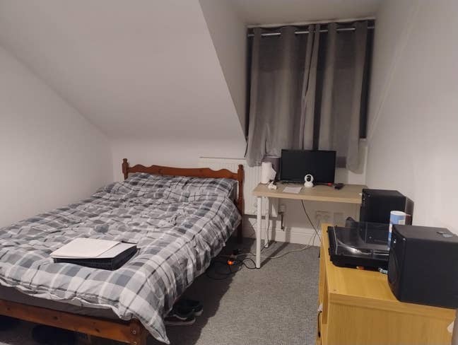 Double Room in Bristol BS6 Main Photo
