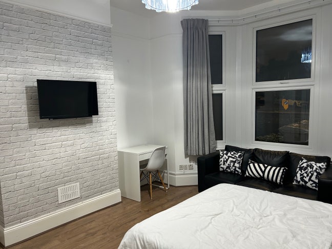 🏠✨Huge Room in Kensal Rise (Zone 2) Main Photo