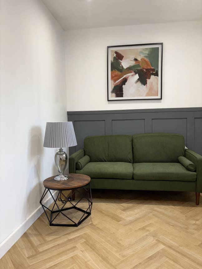 En suite room’s -fully refurbished house Main Photo