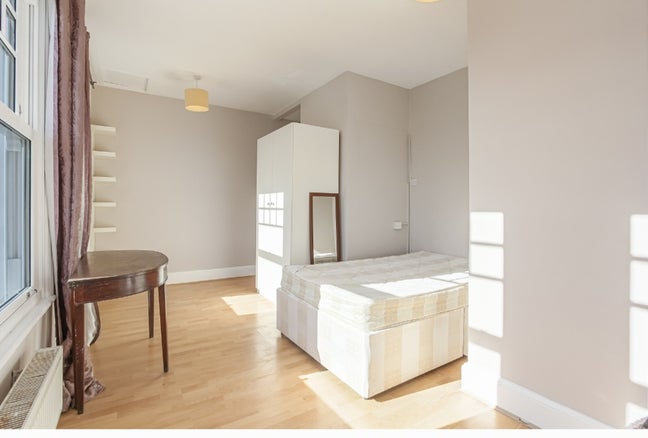 Very Big Double Room En Suite  Main Photo