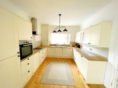 Double en-suite in Charminster Main Photo