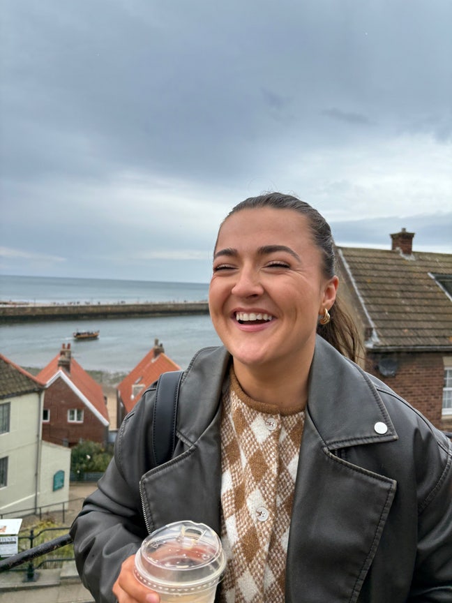 26 y/o professional, tidy & wholesome - buddy up Main Photo