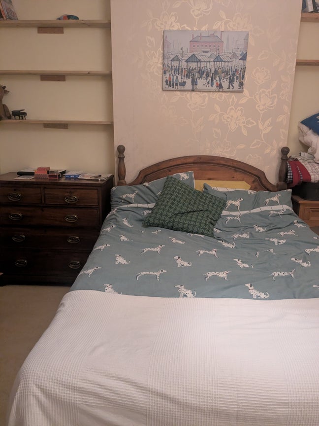 Lovely big Double Room with home working desk Main Photo