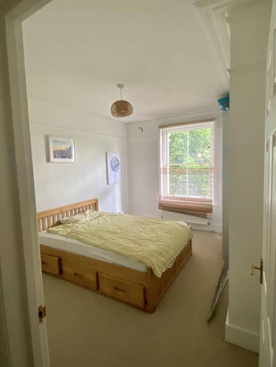 Large double in lovely two bed flat Main Photo