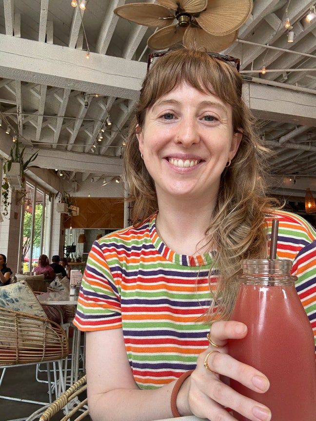 34F scientist - chill, tidy & respectful Main Photo