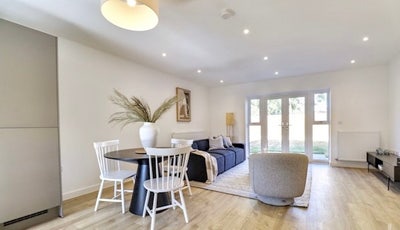 Charming New 3-Bedroom Home - Ideal for NHS staff Main Photo