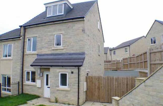 Professional House Share (2xDouble Ensuite Rooms)  Main Photo