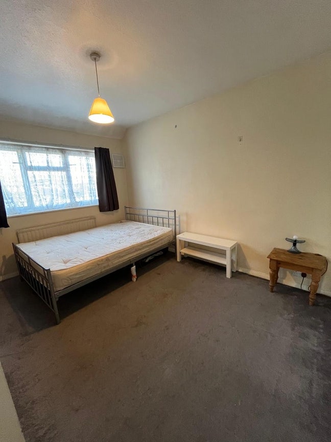 Double room available for rent in Wembley  Main Photo