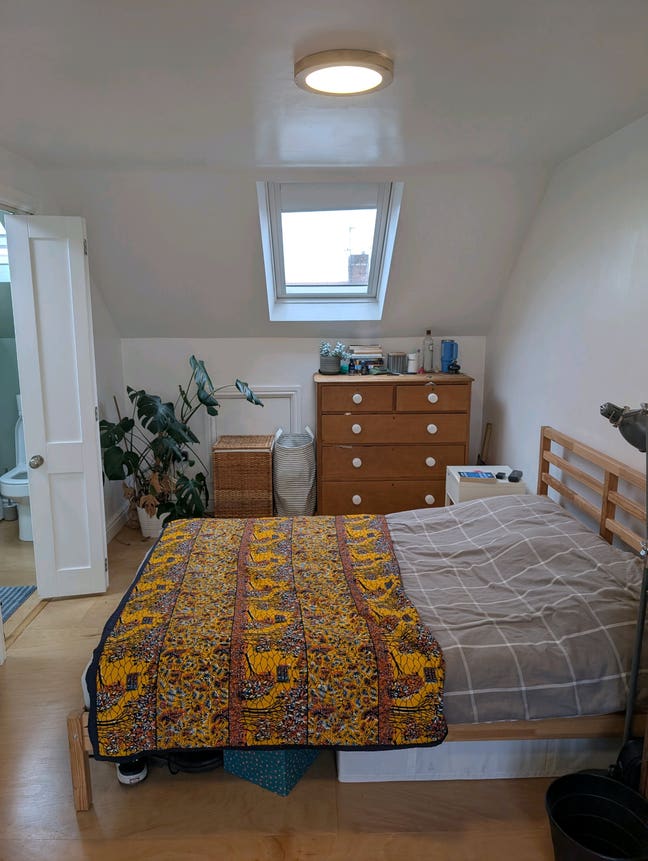 Stafell ddwbwl / Double Room + ensuite  Main Photo