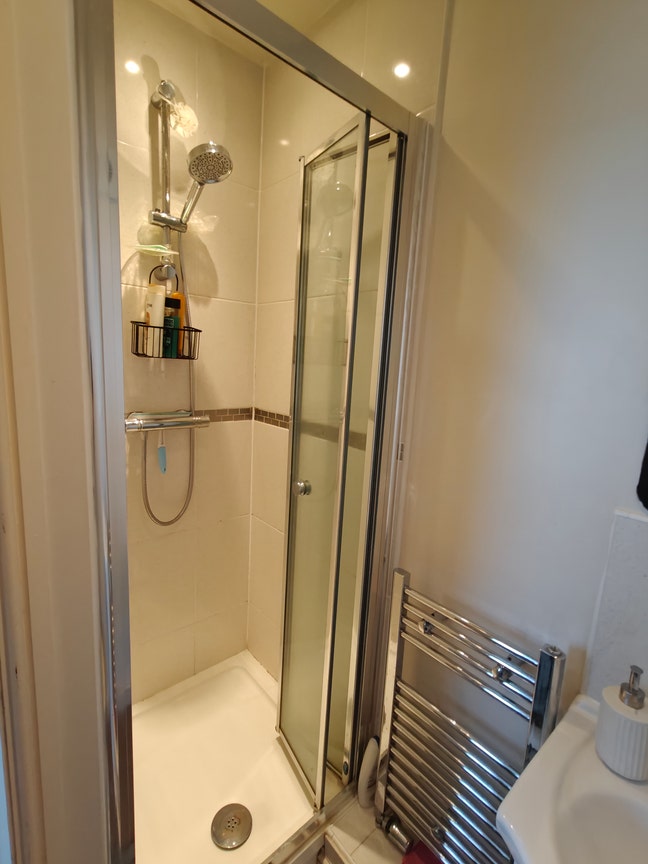 Spacious 2 X Rooms to Rent in Heart of Duston Main Photo