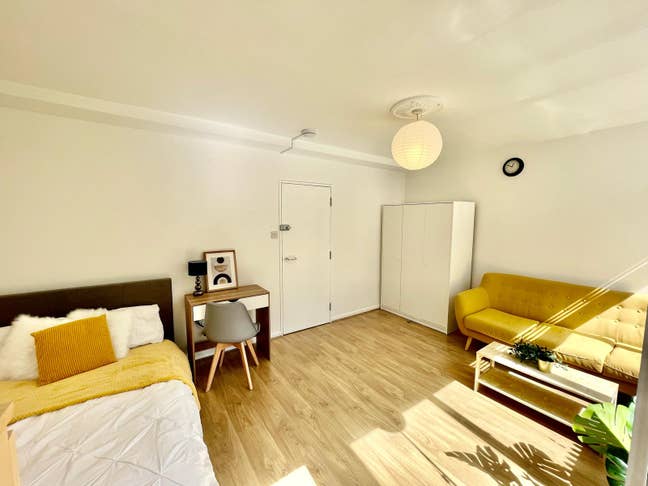 2 Double Rooms near St John's Wood Main Photo