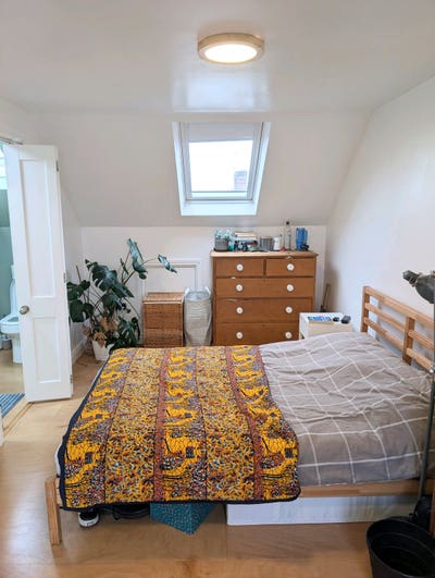 Stafell ddwbwl / Double Room + ensuite  Main Photo