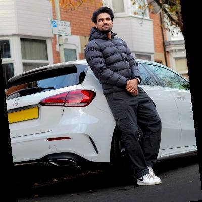 Professional Male seeks a single or double room Main Photo