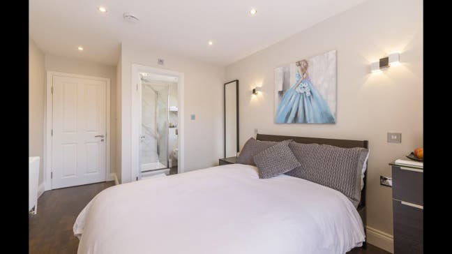 En suite bedroom in Archway  Main Photo